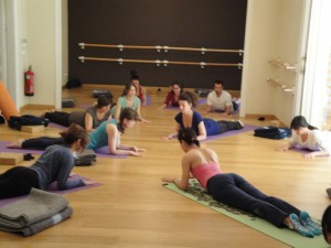 A CURSO FORMACION PROFESORAS YOGA INSTRUCTORAS YOGA BARCELONA YOGA PILATES BCN SISTEMA DARSHAN JYOTIRANANDA GHGSD