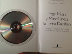 Libro CD practico de Yoga Nidra Mindfulness ideal para principiantes y practicar Atencion Plena